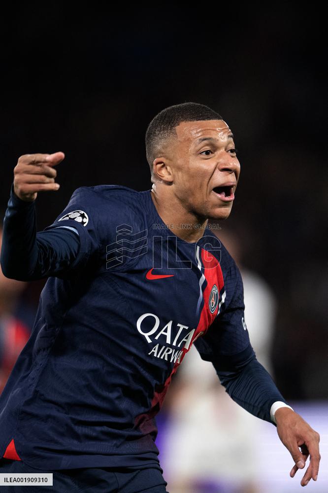 NO TABLOIDS - Bal Du Centenaire - Prince Rainer III Ball To Benefit The Fight Aids Monaco - Monte-Carlo