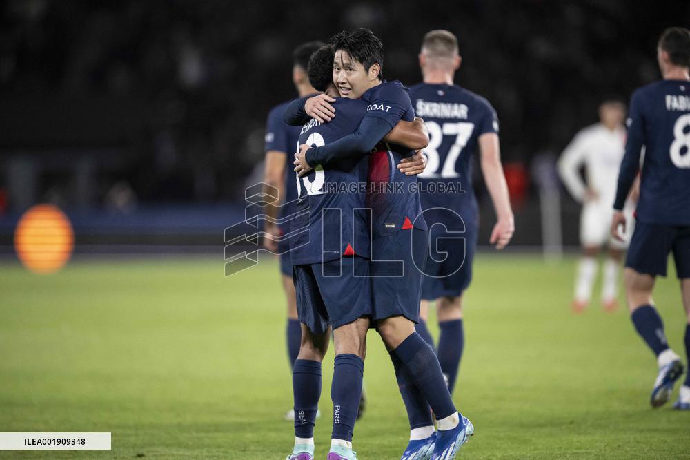 Champions League - PSG v AC Milan