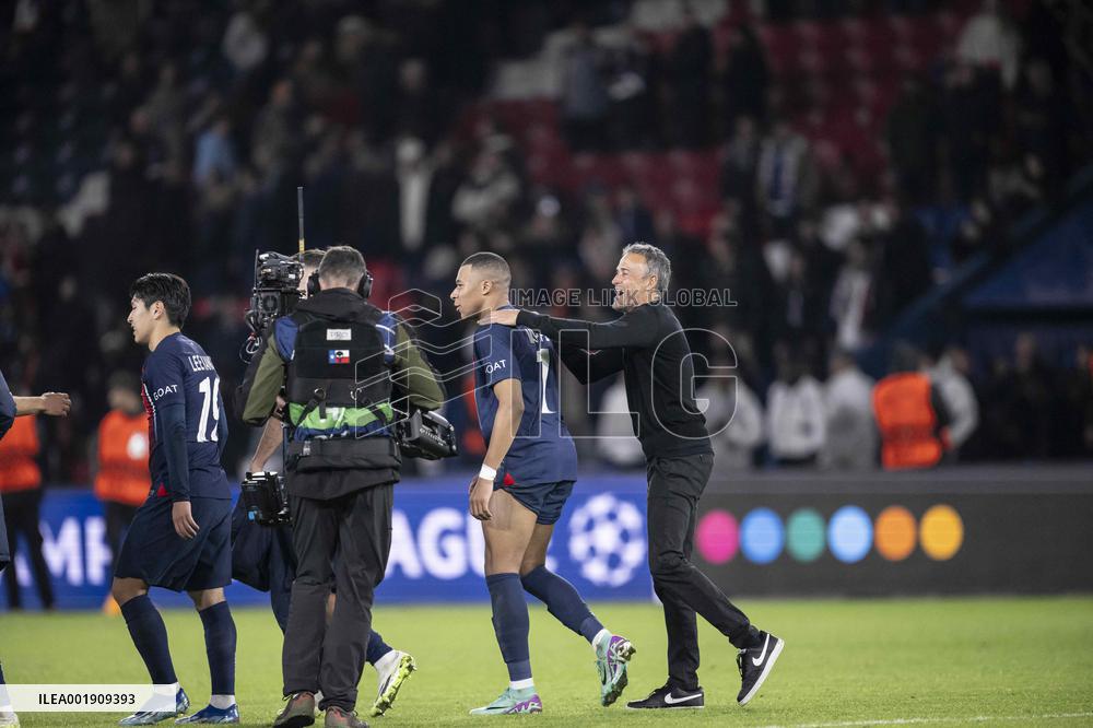 Champions League - PSG v AC Milan