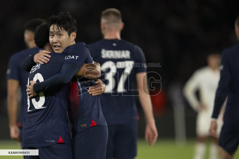 Champions League - PSG v AC Milan