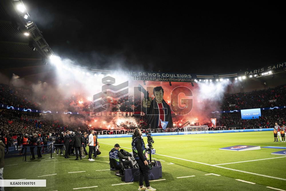 Champions League - PSG v AC Milan