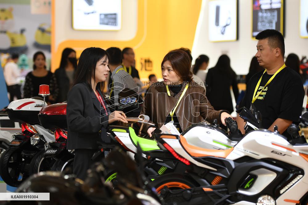 CHINA-HEBEI-PINGXIANG-BICYCLES-BABY STROLLERS AND TOYS FAIR (CN)