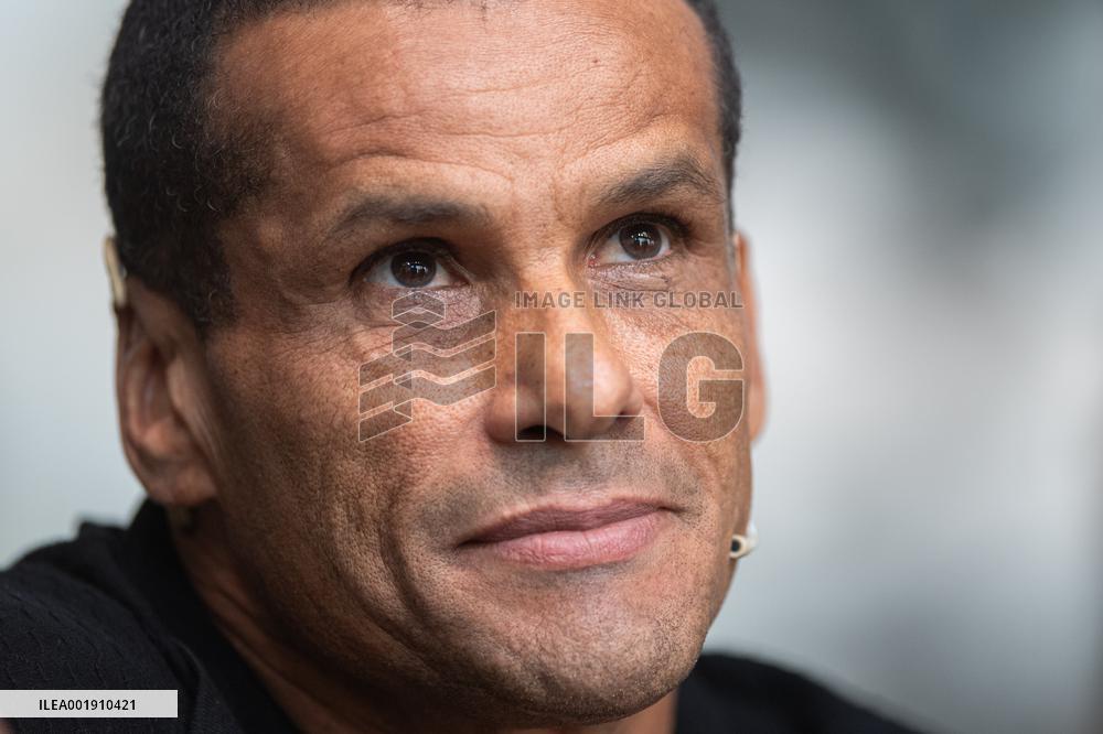 (SP)CHINA-DAYE-FOOTBALL-RIVALDO(CN)