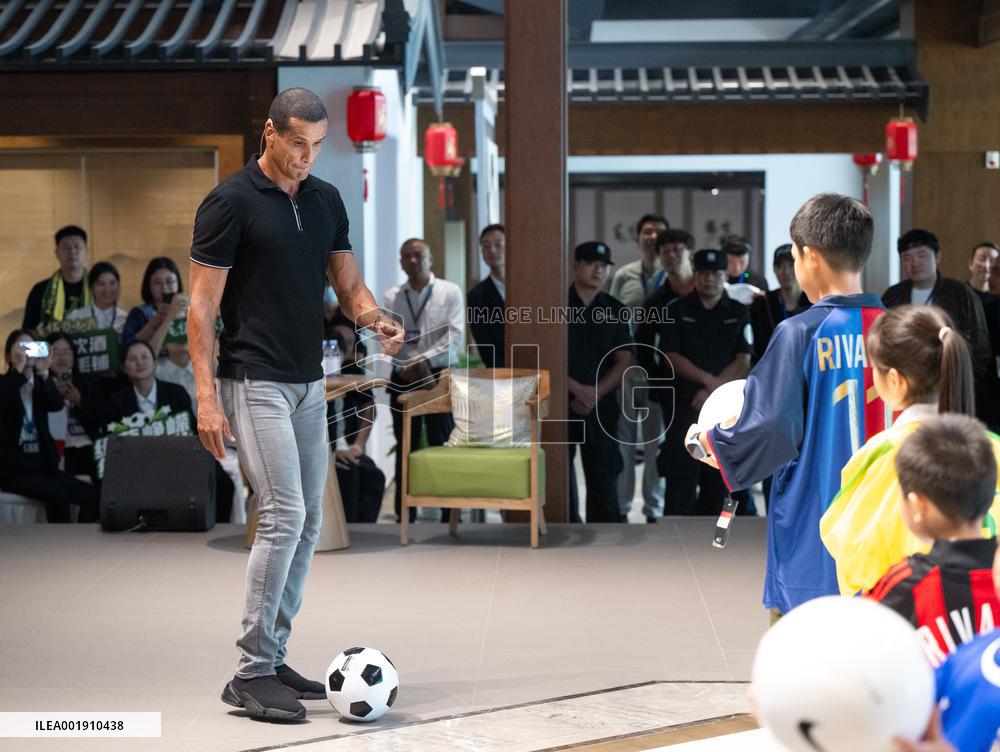 (SP)CHINA-DAYE-FOOTBALL-RIVALDO(CN)