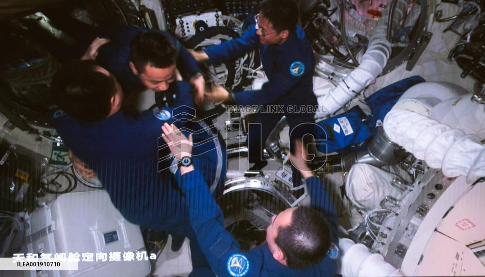 (EyesonSci)CHINA-SHENZHOU-17-SPACE STATION-ENTERING (CN)