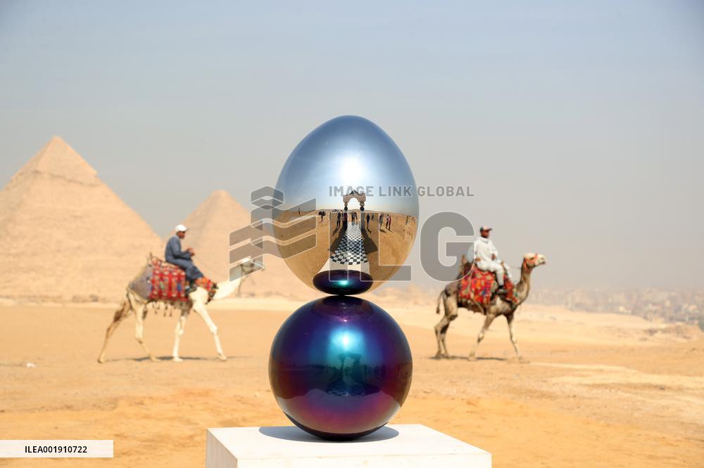 EGYPT-GIZA-PYRAMIDS-ART EXHIBITION