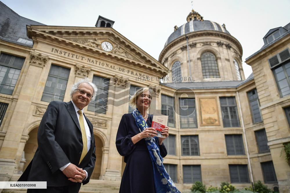Proclamation Of The Novel Award - Paris