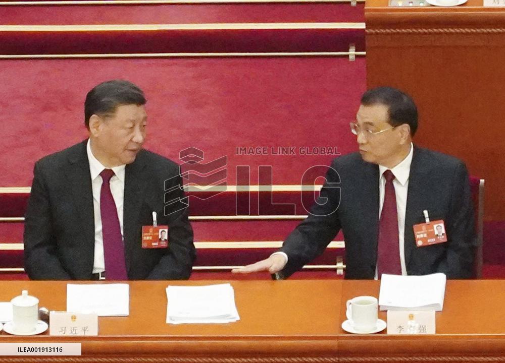 Ex-Chinese Premier Li dies at 68