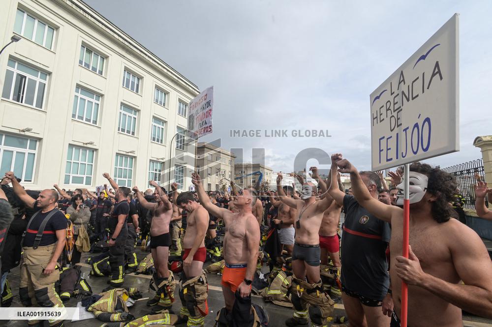 Firefighters Strike Continues In Galicia