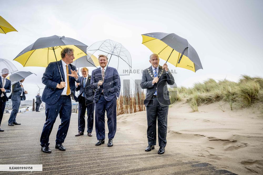 King Willem-Alexander At National Hydrogen Network Constuction Start - Rotterdam