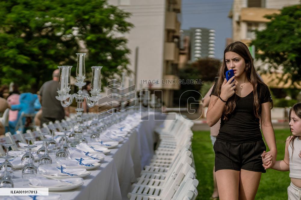 229 Empty Shabbat Seats - Tel Aviv