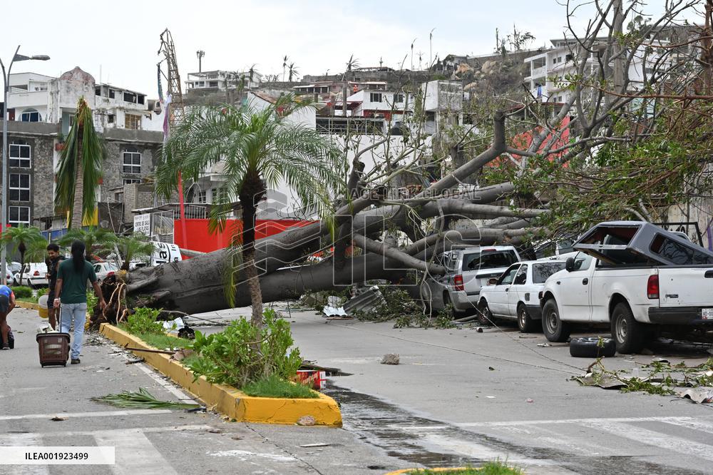 MEXICO-GUERRERO-HURRICANE OTIS-AFTERMATH