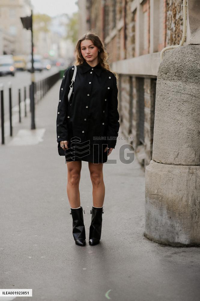 PFW - SS24 - Victoria Tomas