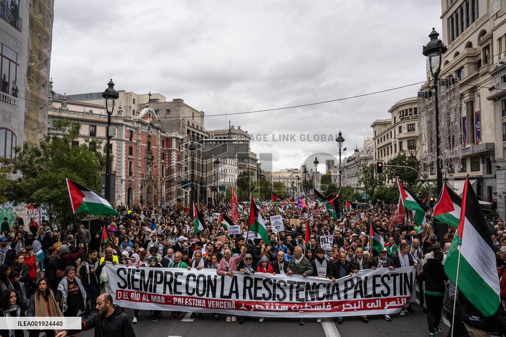 Demonstration In Support Of Palestine - Madrid