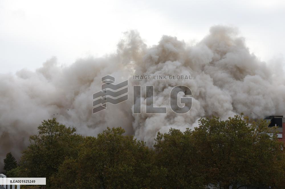 The Emblematic T17 Tour Of Orleans Has Been Demolished