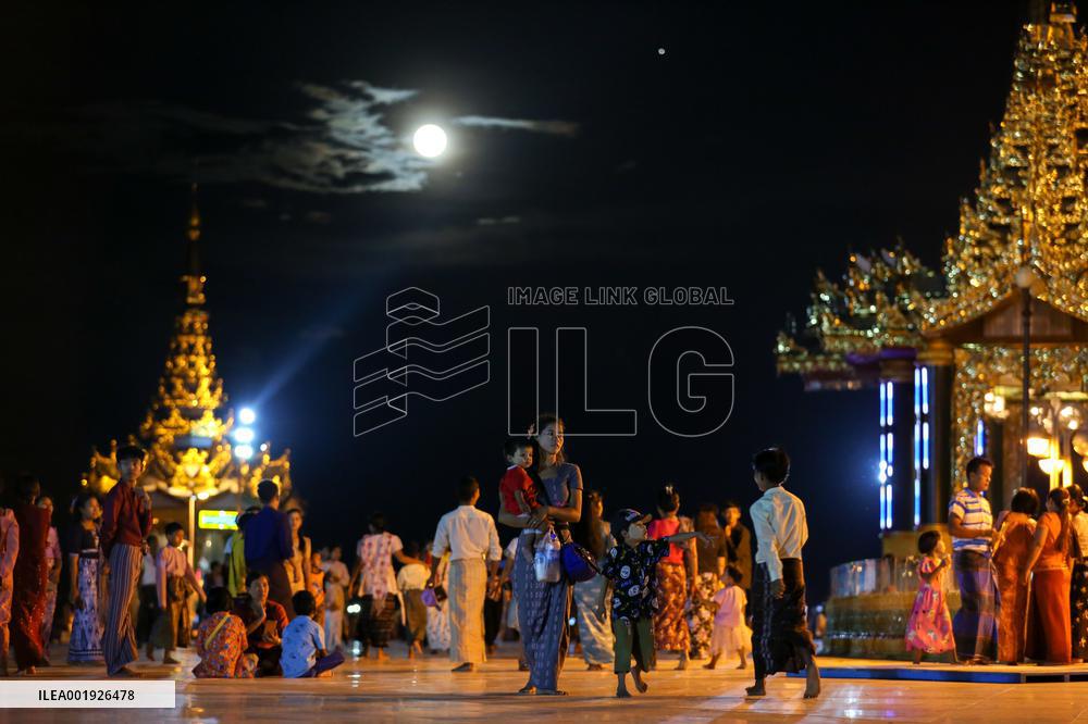 MYANMAR-NAY PYI TAW-THADINGYUT FESTIVAL