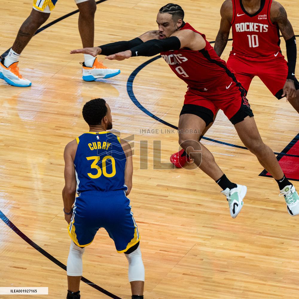 (SP)U.S.-HUSTON-BASKETBALL-NBA-ROCKETS VS WARRIORS
