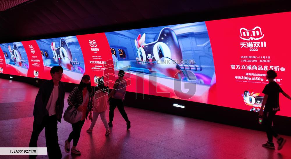 Double 11 Shopping Carnival Popular in China