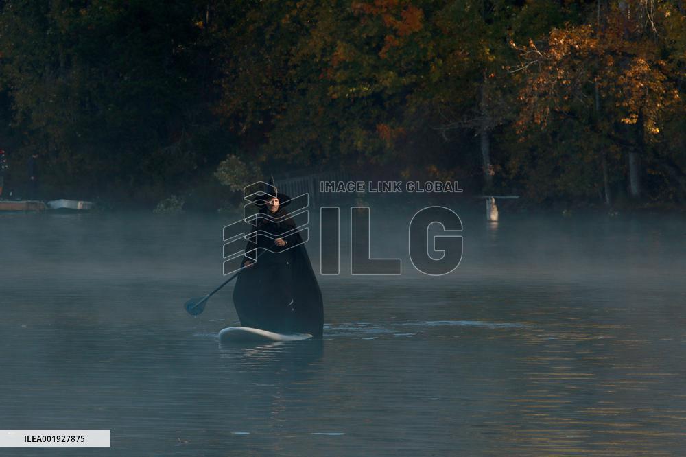 4Th Annual All Hallow's Eve Witches Paddle - Canada