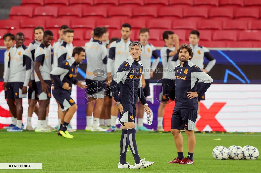 Champions League: Real Sociedad training