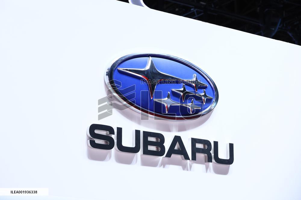 Subaru signage and logo