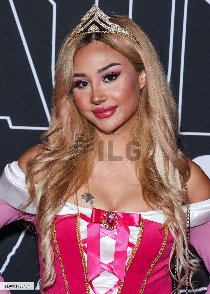 Billboard And Affinity Nightlife's Red Carpet Halloween Costume Ball - LA