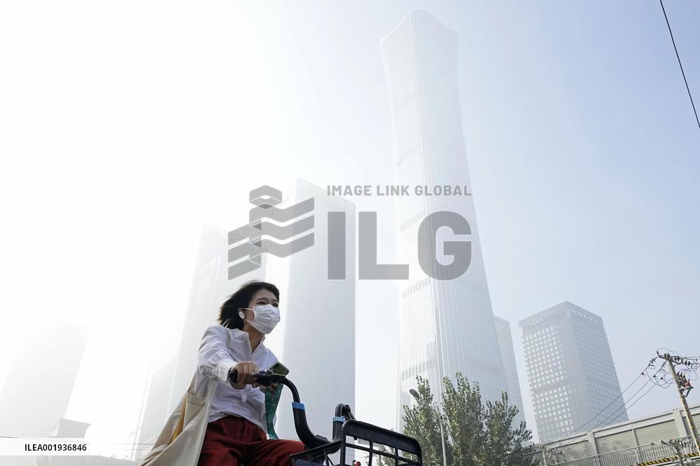 Smog-covered Beijing