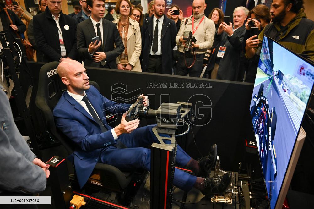 Amelie Oudea-Castera And Jean-Noel Barrot Visit The Paris Games Week - Paris