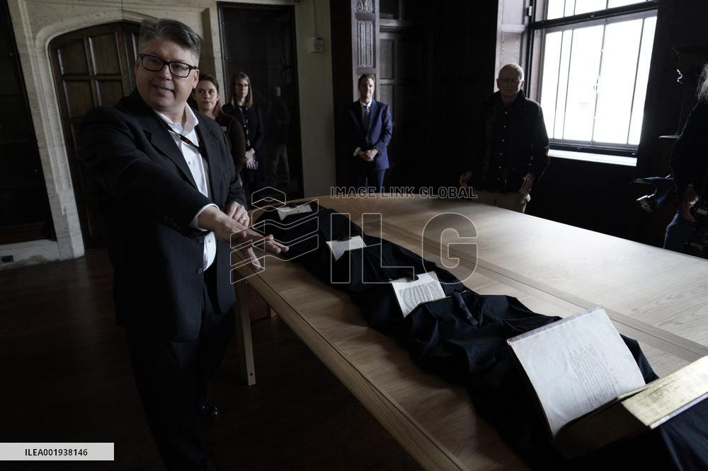 Folger Shakespeare Library First Folio - Washington