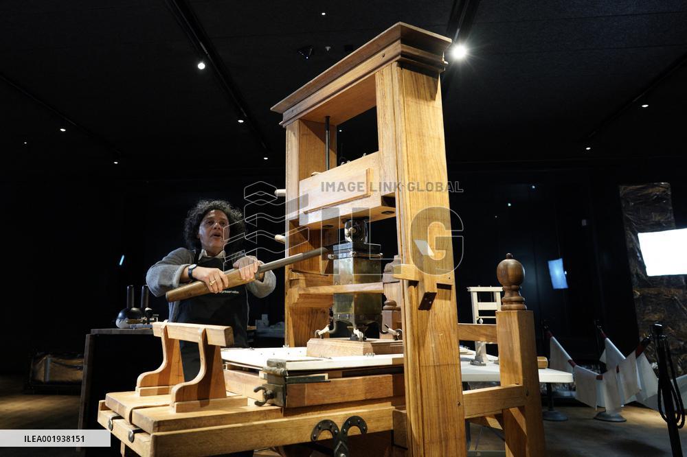 Folger Shakespeare Library First Folio - Washington