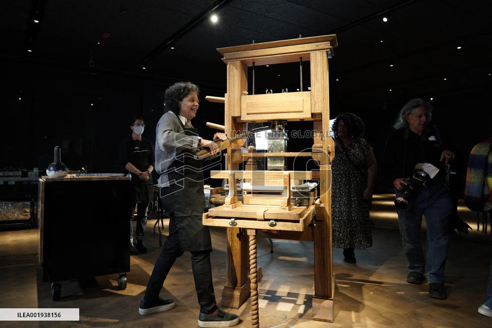 Folger Shakespeare Library First Folio - Washington