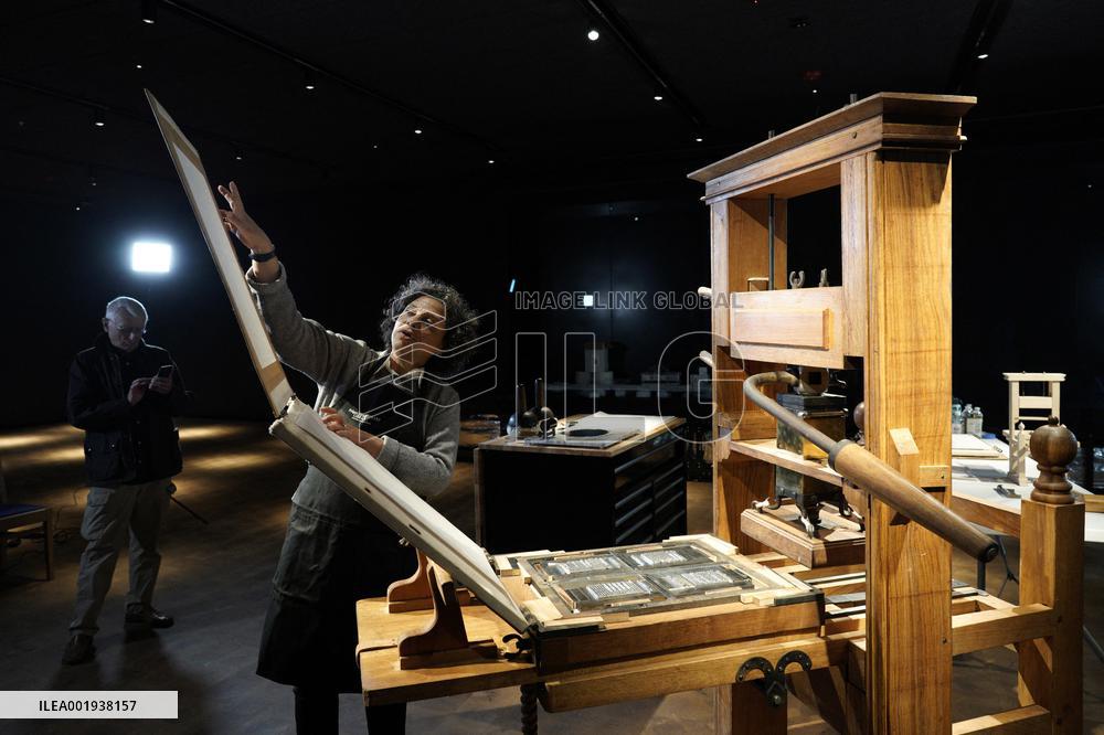 Folger Shakespeare Library First Folio - Washington