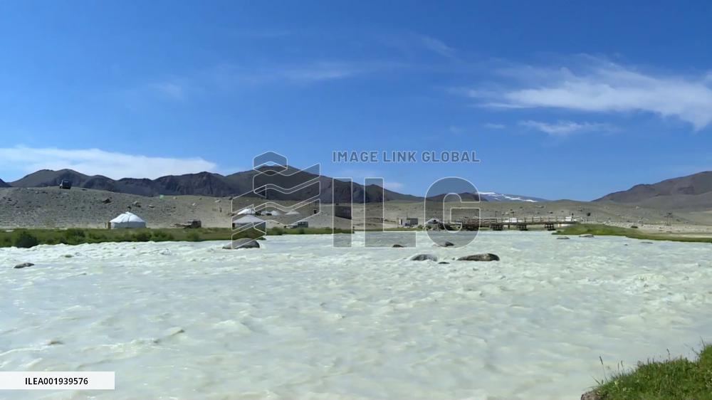 Mongolia sees record high number of foreign visitors in 10 months