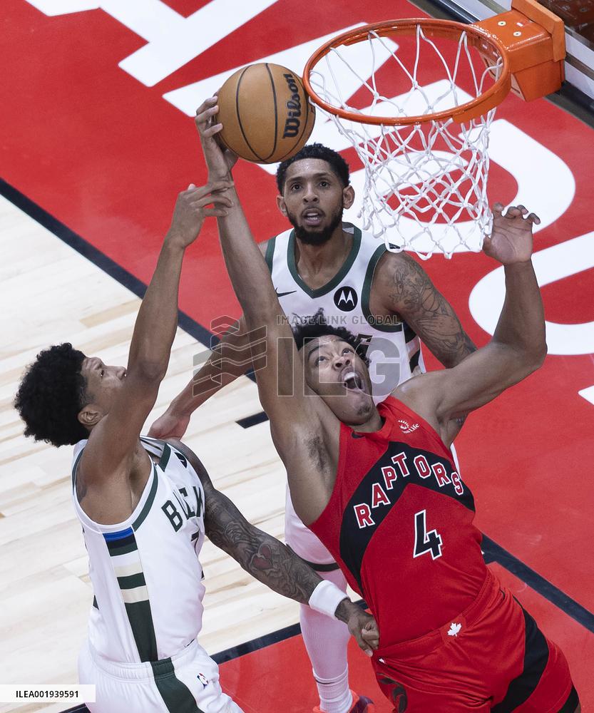 (SP)CANADA-TORONTO-BASKETBALL-NBA-BUCKS VS RAPTORS