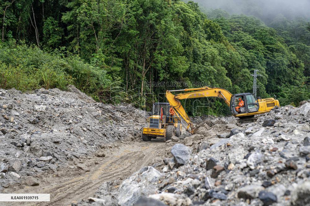 Xinhua Headlines: From inaccessibility to wonderland, China's isolated county sees a decade of transformation