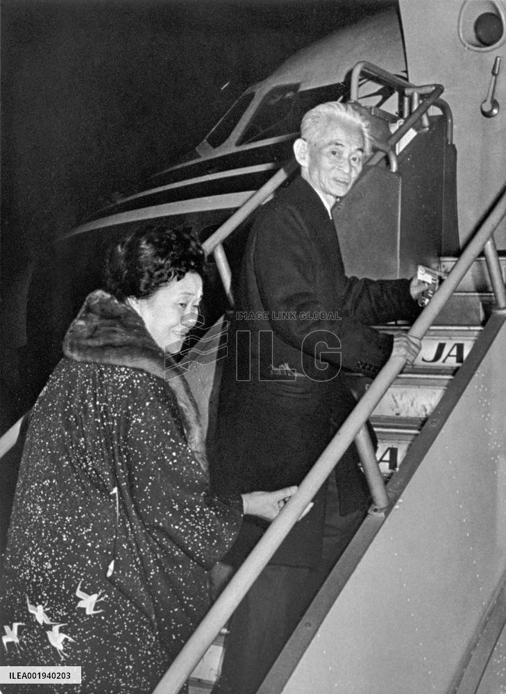 Japanese novelist Kawabata