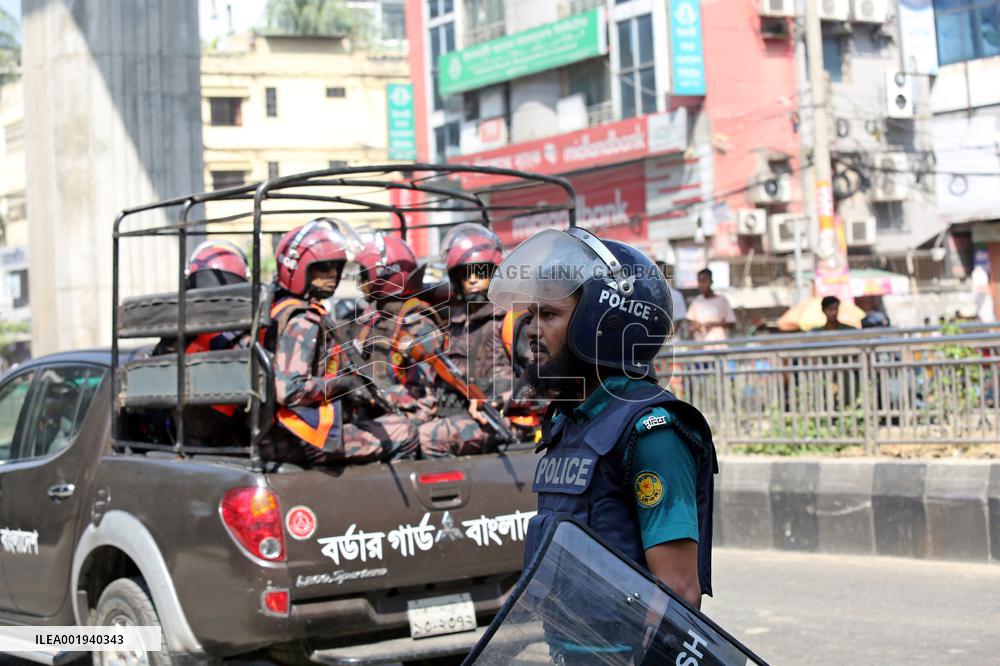 Clashes Between Workers And Police - Dhaka