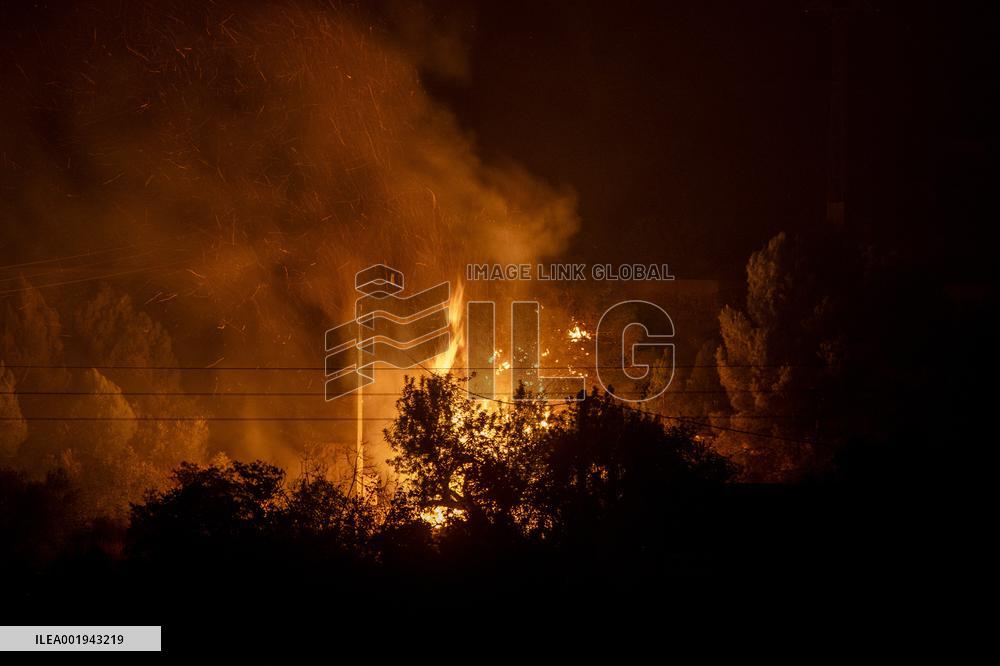 Forest Fire Forces Towns And Villages Evacuations - Spain