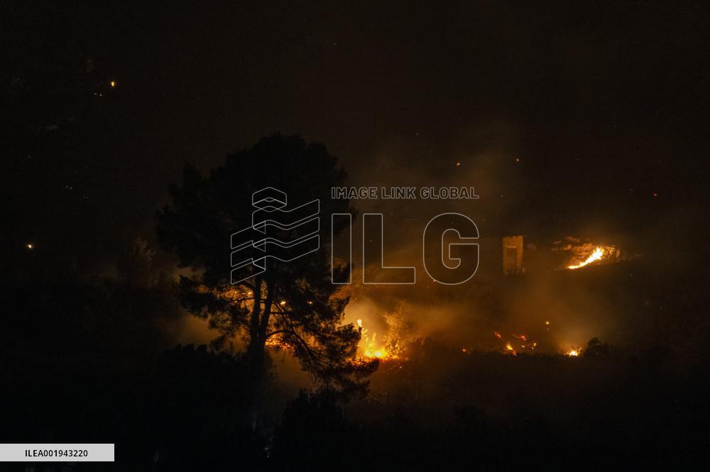 Forest Fire Forces Towns And Villages Evacuations - Spain