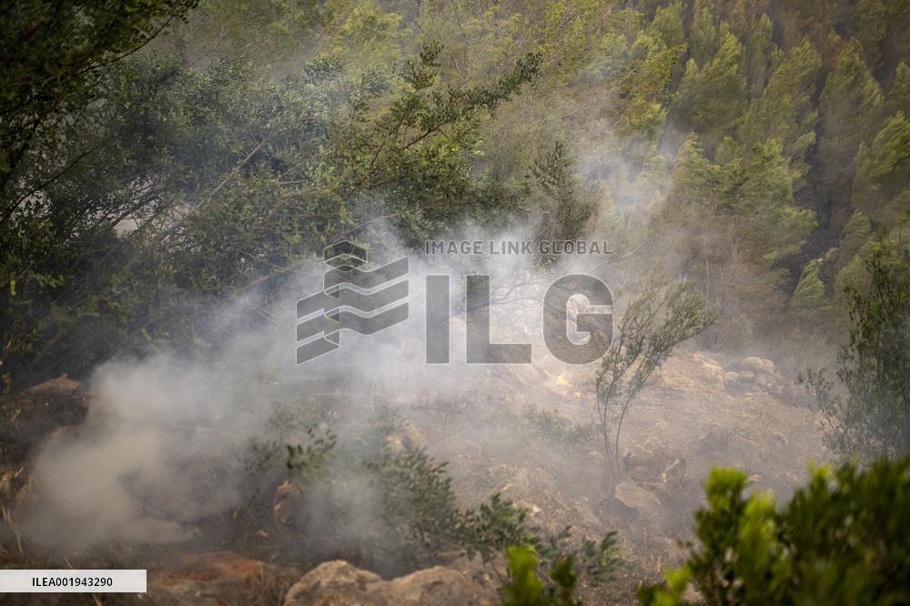 Forest Fire Forces Towns And Villages Evacuations - Spain