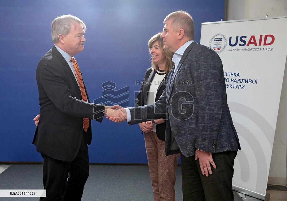 Meeting on cooperation between Secretariat of Ukrainian government and USAID in Kyiv