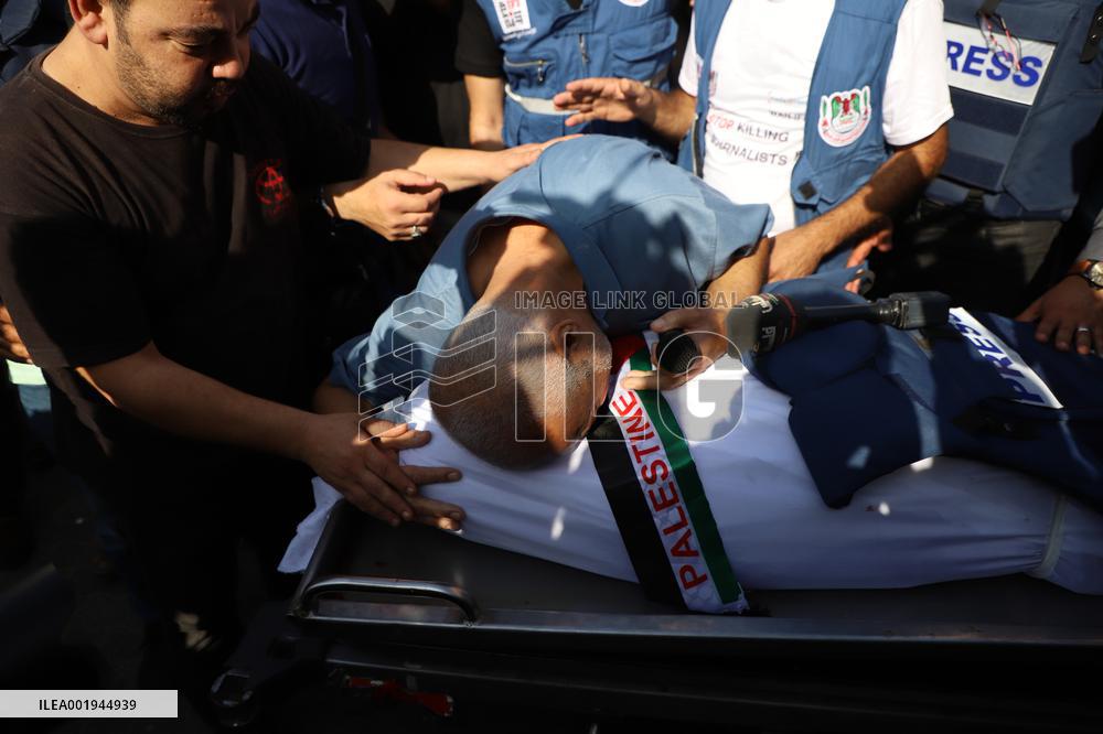 MIDEAST-GAZA-KHAN YOUNIS-ISRAEL-RAID-KILLED CORRESPONDENT-MOURNING