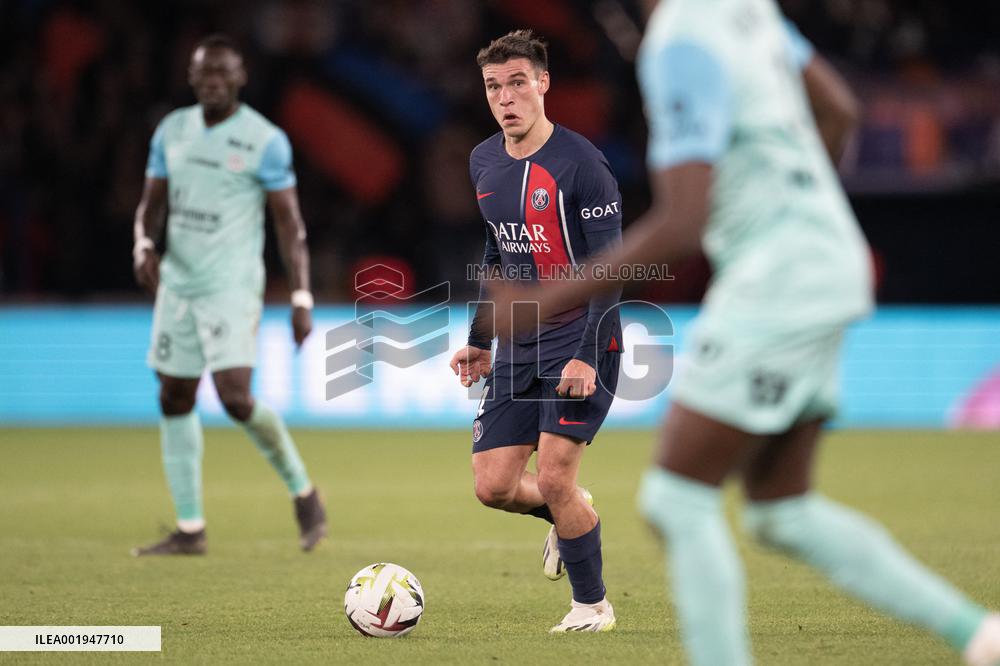 Paris Saint Germain v Montpellier - Ligue 1 Uber Eats - Paris