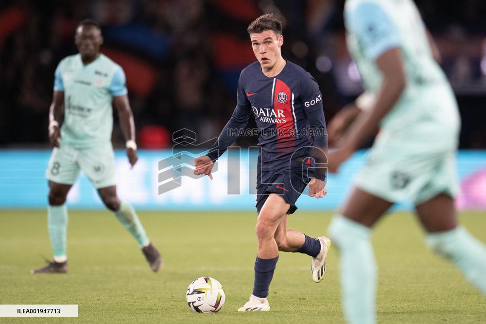 Paris Saint Germain v Montpellier - Ligue 1 Uber Eats - Paris