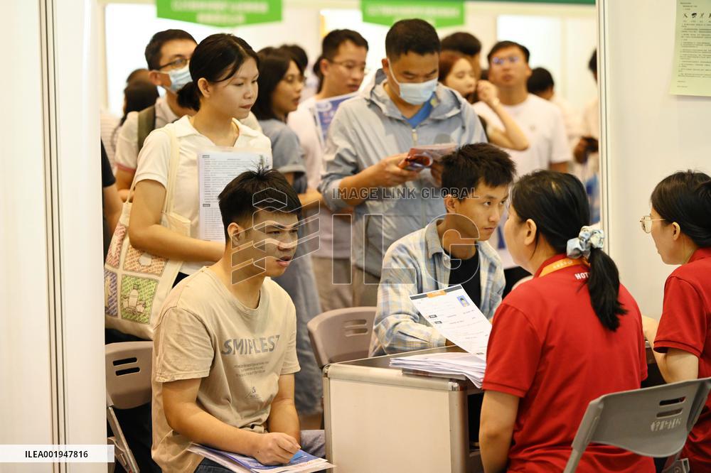 China-Asean Human Resources Supply And Demand Matchmaking Event in Nanning