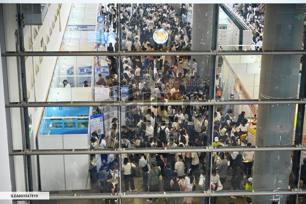 China-Asean Human Resources Supply And Demand Matchmaking Event in Nanning