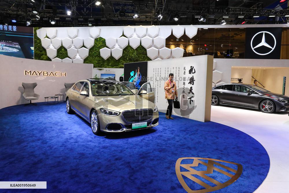 (CIIE)CHINA-SHANGHAI-CIIE-PRODUCTS-DEBUTS (CN)