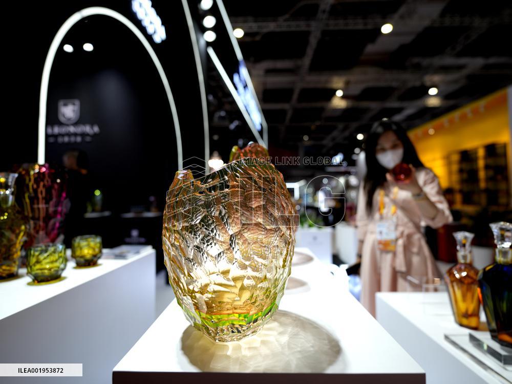 (CIIE)CHINA-SHANGHAI-CIIE-PRODUCTS-DEBUTS