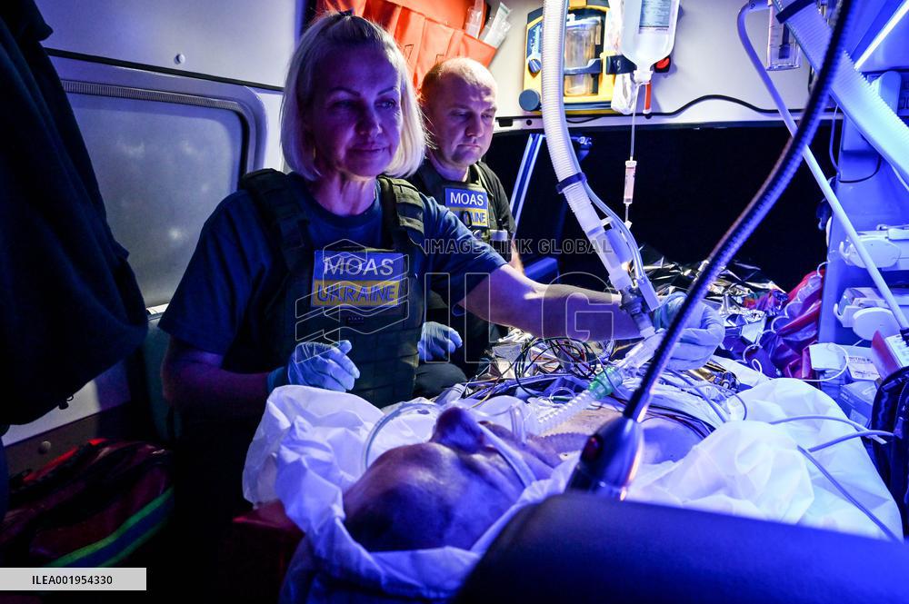 Medical evacuation from from combat zone in Ukraine