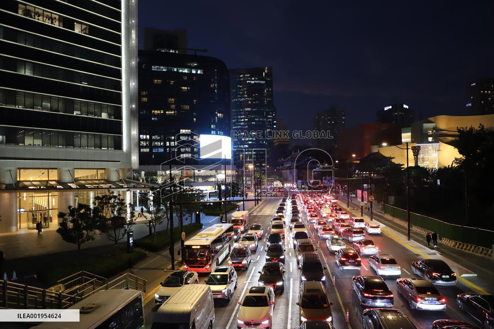 Traffic Peak in Shanghai